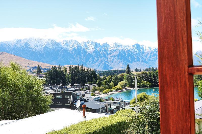 Browns Boutique Queenstown